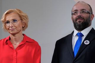 Komunisté ručili za třicetimilionovou půjčku Stačilo!. Padly na ni všechny příjmy hnutí - Novinky